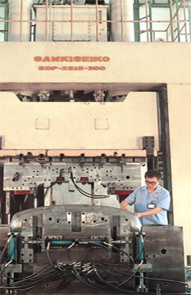 Large Part Plastic Injection Molding
